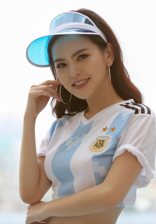 Phi Huyền Trang: Fan cuồng Argentina, sẵn sàng cởi áo ăn mừng vì Messi